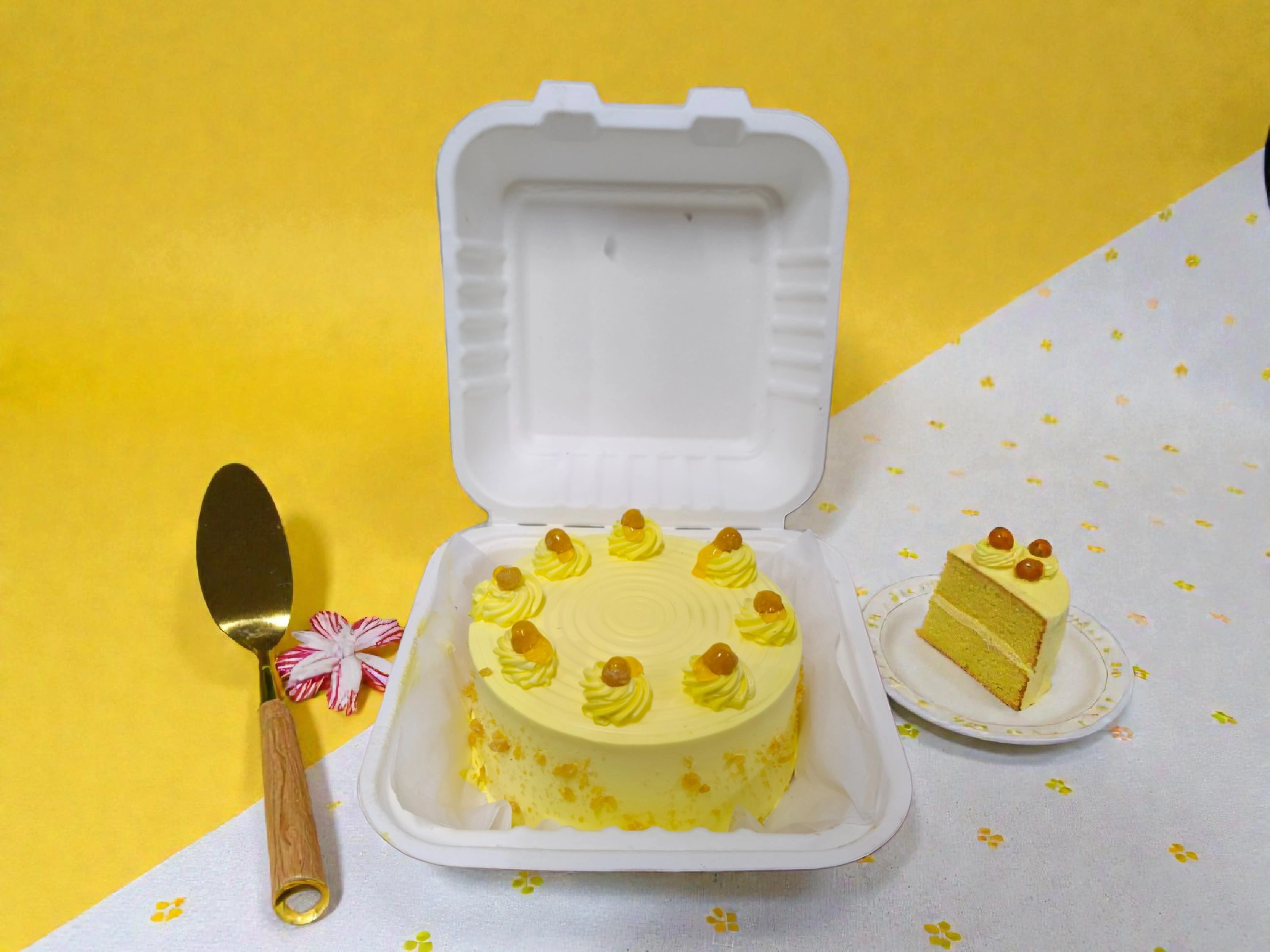 Butterscotch Bento Cake Butterscotch Eggless Bento Cake (250g) - Image 1