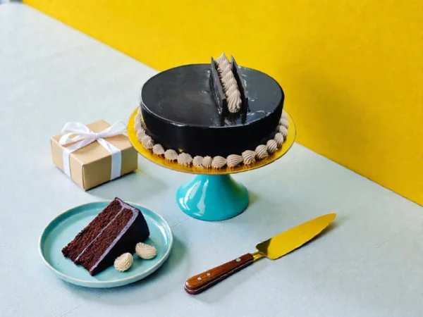 Eggless Chocolate Truffle Cake [500 Grams]