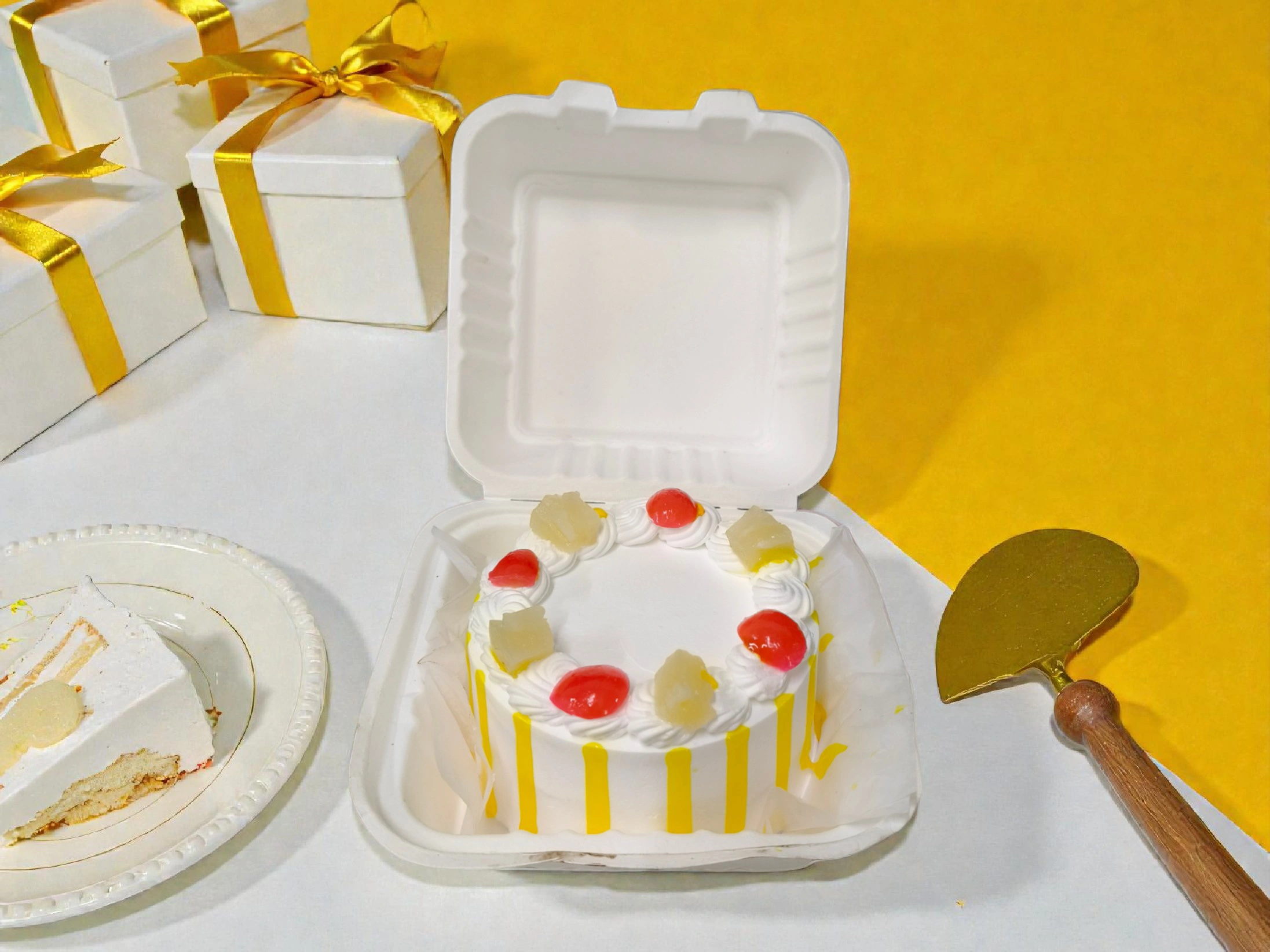 Pineapple Bento Cake Pineapple Eggless Bento Cake (250g) - Image 1
